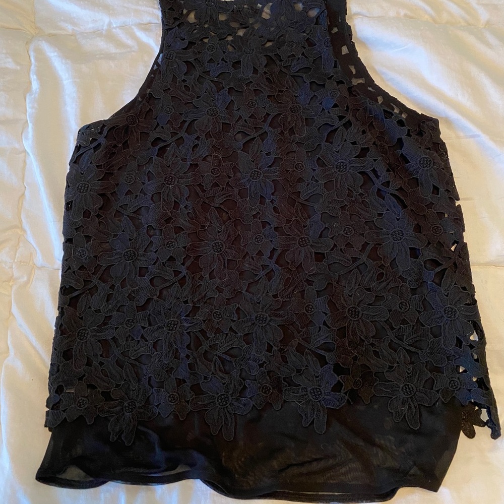 Solid black express lace tank